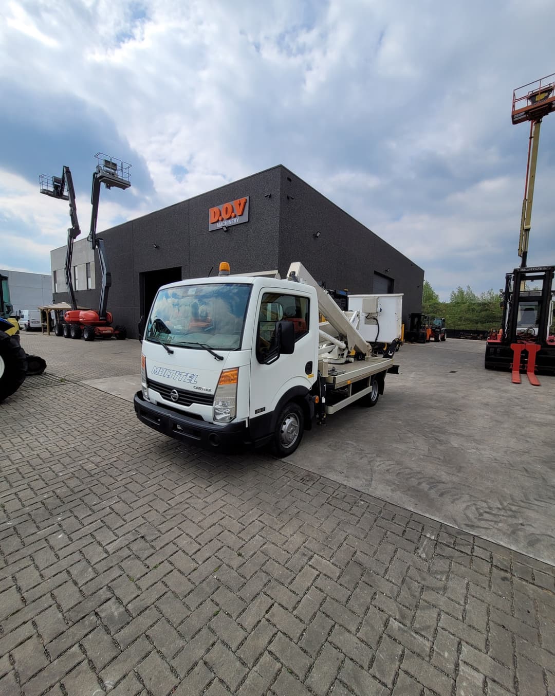NISSAN GABSTAR 35.11